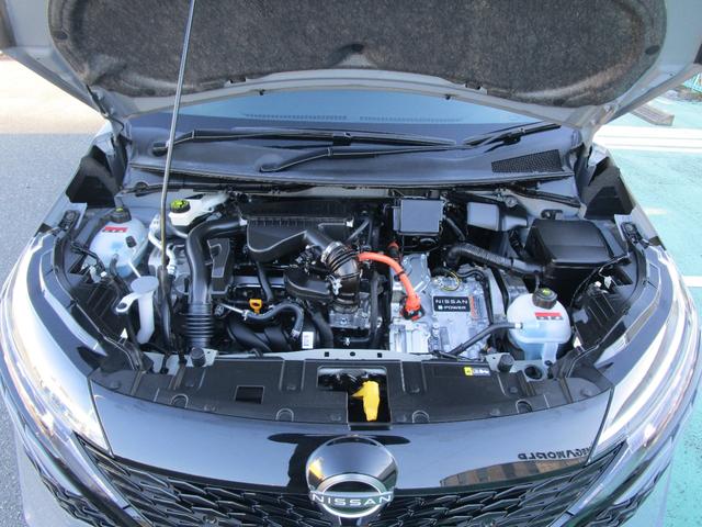 オーラ １．２　Ｇ　プロパイロット　コネクトナビ　ＥＴＣ２．０　自動（被害軽減）ブレーキ　ＬＥＤ　ＬＫＡ　アルミホイール　パワーウィンドウ　フルオートエアコン　キーレスエントリー　記録簿　パワーステアリング　エアバッグ　ＡＢＳ　アダプティブクルコン（30枚目）