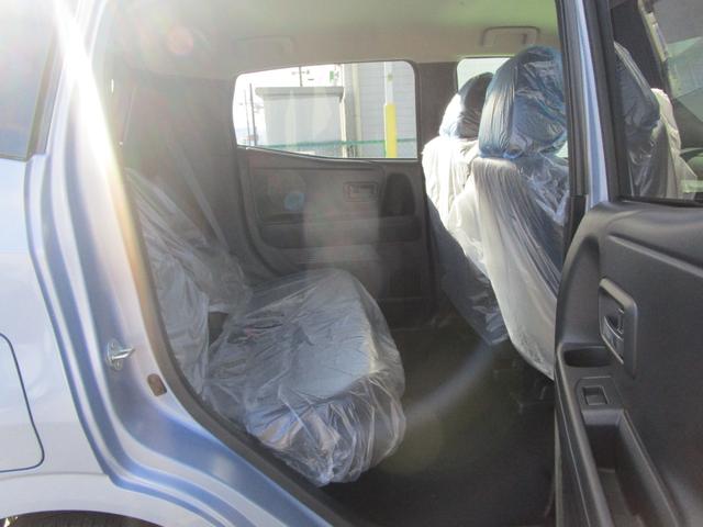 �㕔���Ȃ͑O��ɃX���C�h���܂��B