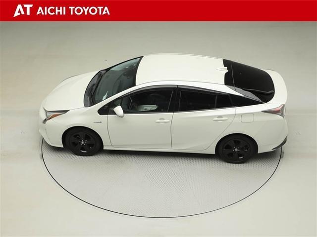 プリウス Ａツーリングセレクション　ＬＥＤヘットランプ　インテリジェントクリアランスソナー　ワンオーナー車　地デジＴＶ　ＴＶナビ　オートクルーズ　ＡＷ　オートエアコン　ＡＢＳ　キーレスキー　４ＷＤ　サイドエアバッグ　スマートキー　ＥＴＣ（11枚目）