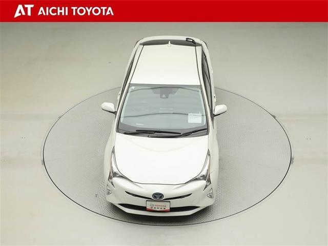 プリウス Ａツーリングセレクション　ＬＥＤヘットランプ　インテリジェントクリアランスソナー　ワンオーナー車　地デジＴＶ　ＴＶナビ　オートクルーズ　ＡＷ　オートエアコン　ＡＢＳ　キーレスキー　４ＷＤ　サイドエアバッグ　スマートキー　ＥＴＣ（17枚目）
