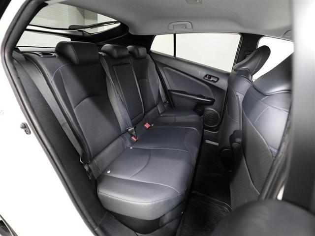 プリウス Ａツーリングセレクション　ＬＥＤヘットランプ　インテリジェントクリアランスソナー　ワンオーナー車　地デジＴＶ　ＴＶナビ　オートクルーズ　ＡＷ　オートエアコン　ＡＢＳ　キーレスキー　４ＷＤ　サイドエアバッグ　スマートキー　ＥＴＣ（20枚目）