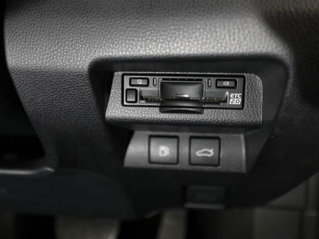 クラウンクロスオーバー Ｇアドバンスド　衝突軽減装置　フルセグテレビ　クルコン　横滑防止装置　ドライブレコーダー　ＬＥＤヘッドライト　Ｂカメラ　Ｐシート　ＥＴＣ　オートエアコン　ＡＣ１００Ｖ電源　１オーナー　ＡＵＸ　エアバッグ　４ＷＤ　ＴＶ（26枚目）