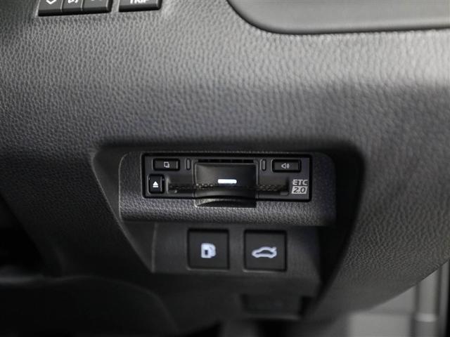 クラウンクロスオーバー ＲＳアドバンスド　１オーナー　衝突回避　サンル－フ　オートクルーズコントロール　横滑り防止　フルセグＴＶ　パワーシート　レザーシート　ＬＥＤ　アルミホイール　ＡＣ１００Ｖ　スマートキー　ＡＢＳ　ＴＶ　フルオートエアコン（27枚目）