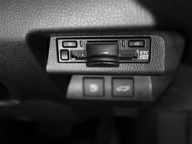 クラウンスポーツ Z AWD フルセグテレビ 1オーナー ETC車載器 TVナビ クルコン 横滑り防止装置 エアバッグ 本革 AC100V ミュージックプレイヤー接続可 メモリナビ ドラレコ キーレス 盗難防止装置 ABS(26枚目)