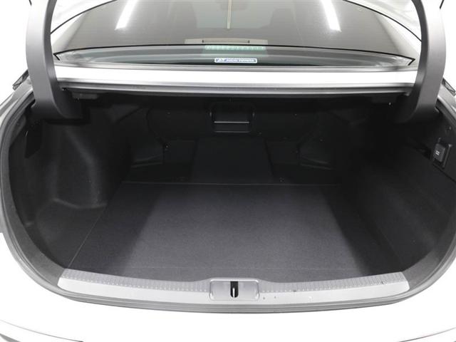 クラウンクロスオーバー ＲＳアドバンスド　１オーナー　衝突回避　オートクルーズコントロール　横滑り防止　フルセグＴＶ　パワーシート　レザーシート　ＬＥＤ　アルミホイール　ＡＣ１００Ｖ　スマートキー　ＡＢＳ　ＴＶ　フルオートエアコン　ＥＴＣ（21枚目）