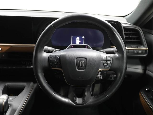 クラウンクロスオーバー ＲＳアドバンスド　１オーナー　衝突回避　オートクルーズコントロール　横滑り防止　フルセグＴＶ　パワーシート　レザーシート　ＬＥＤ　アルミホイール　ＡＣ１００Ｖ　スマートキー　ＡＢＳ　ＴＶ　フルオートエアコン　ＥＴＣ（24枚目）