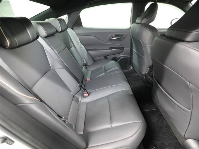 クラウンクロスオーバー Gアドバンスド 衝突軽減装置 フルセグテレビ クルコン 横滑防止装置 ドライブレコーダー LEDヘッドライト Bカメラ Pシート ETC オートエアコン AC100V電源 1オーナー AUX エアバッグ 4WD TV(20枚目)