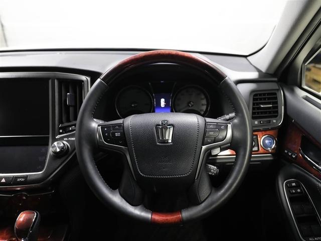 クラウンマジェスタ Ｆバージョン　衝突回避システム　Ｐシート　クルコン　ＡＵＸ　ＤＶＤ可　Ｗエアコン　ＥＴＣ車載器　Ｓキー　黒革シート　エアコン　ＬＥＤライト　盗難防止システム　キーレス　エアバッグ　ナビＴＶ　横滑防止　ＡＢＳ　１オナ（24枚目）