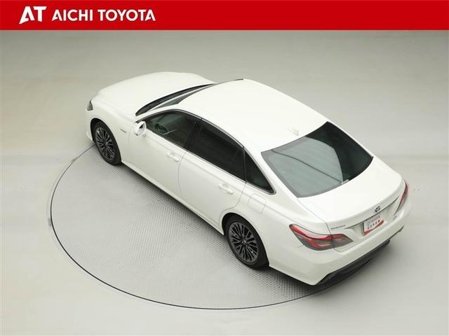 クラウンハイブリッド Ｓ　スポーツスタイル　インテリジェントクリアランスソナー　Ｂモニ　ＡＡＣ　エアバッグ　ナビ＆ＴＶ　ＤＶＤ再生　メモリーナビ　助手席エアバッグ　ＥＴＣ　パワーシート　横滑り防止装置　スマートキー　ミュージックプレイヤー接続可（12枚目）