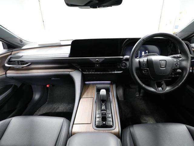 �Ïl���ɗD�ꂽ���K��ԂƐÂ��ȑ���������B����ɂd�u���[�h�ł̓��[�^�[�݂̂ł̑��s�ŃG���W������U�������������Ȃ����肪�y���߂܂��B