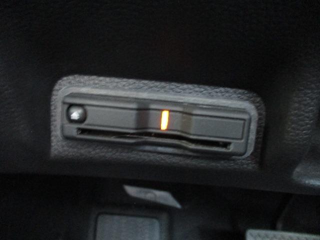 ヴェゼル e:HEV X ワンオーナー メモリーナビ フルセグ ETC(14枚目)