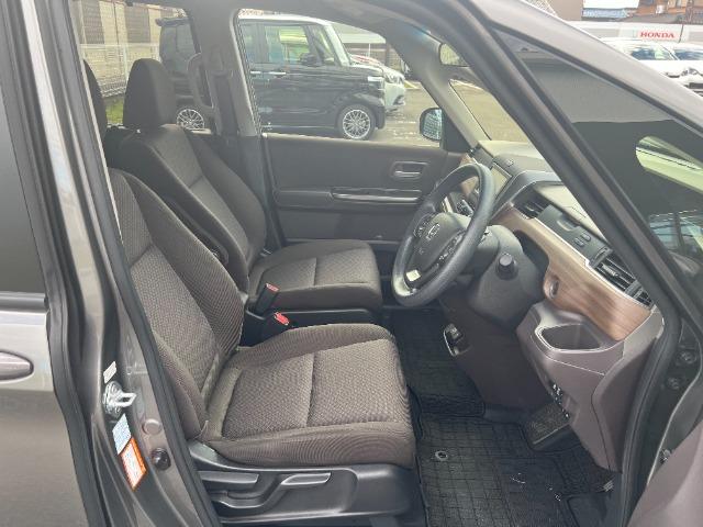 フリードハイブリッド ハイブリッド・G デモカー ドラレコ前後 メモリーナビ(11枚目)