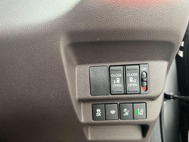 フリードハイブリッド ハイブリッド・G デモカー ドラレコ前後 メモリーナビ(24枚目)