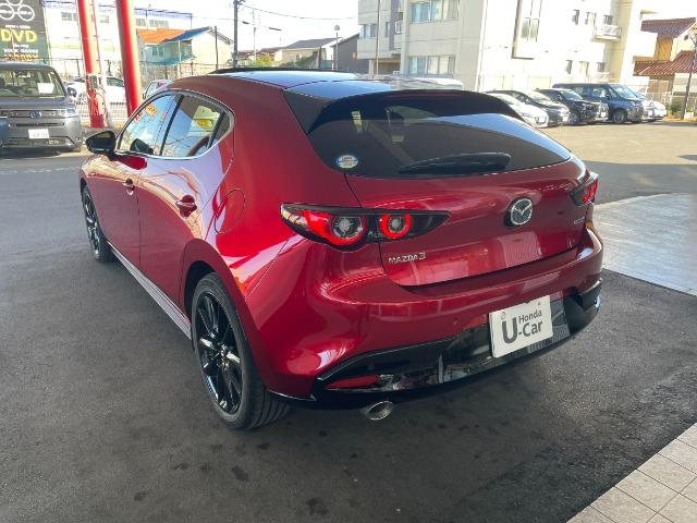 ＭＡＺＤＡ３ファストバック Ｘバーガンディ　セレクション　６ＭＴ　ワンオーナー　ＬＥＤ（3枚目）
