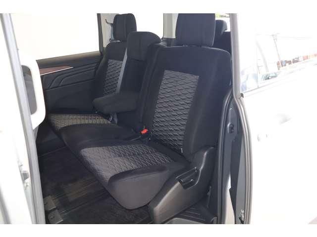 デリカD:5 G パワーパッケージ メモリーナビ 地デジTV 全方位カメラ パワートランク エコモード パワーシート ヒーター クルコン オートエアコン 4WD 3列シート キーレスエントリー ナビTV インテリキ 盗難防止装置 ターボ(6枚目)