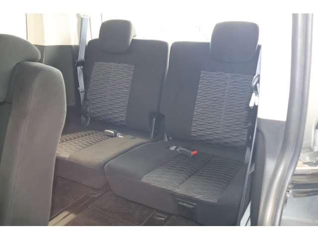 デリカD:5 G パワーパッケージ メモリーナビ 地デジTV 全方位カメラ パワートランク エコモード パワーシート ヒーター クルコン オートエアコン 4WD 3列シート キーレスエントリー ナビTV インテリキ 盗難防止装置 ターボ(7枚目)