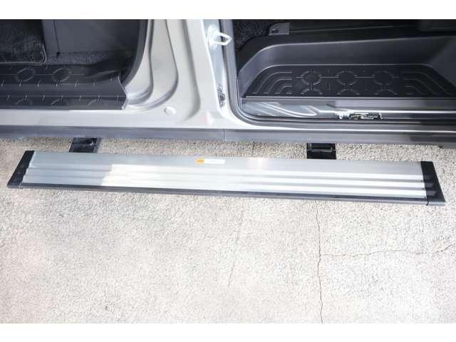 デリカD:5 G パワーパッケージ メモリーナビ 地デジTV 全方位カメラ パワートランク エコモード パワーシート ヒーター クルコン オートエアコン 4WD 3列シート キーレスエントリー ナビTV インテリキ 盗難防止装置 ターボ(11枚目)