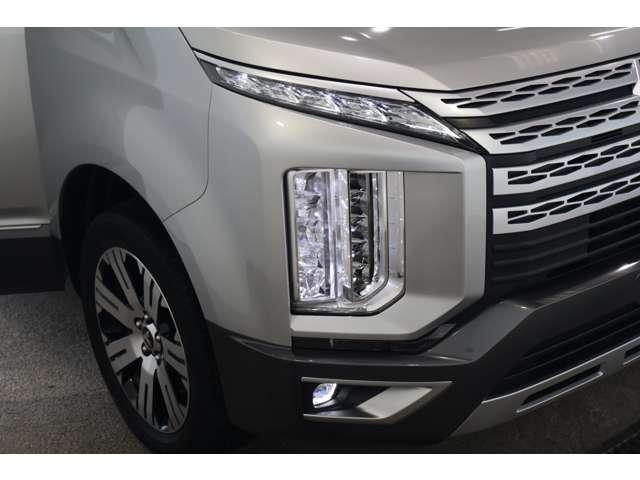 デリカD:5 G パワーパッケージ メモリーナビ 地デジTV 全方位カメラ パワートランク エコモード パワーシート ヒーター クルコン オートエアコン 4WD 3列シート キーレスエントリー ナビTV インテリキ 盗難防止装置 ターボ(12枚目)