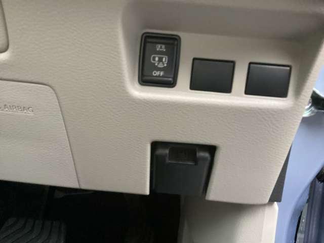 ｅＫスペース Ｇ　９型ナビ　地デジＴＶ　バックカメラ　フルオートエアコン　サイドカーテンエアバック　コーナーセンサー　禁煙車　フルセグＴＶ　シートヒーター　インテリキー　１オナ　アイドリングストップ　盗難防止装置（13枚目）