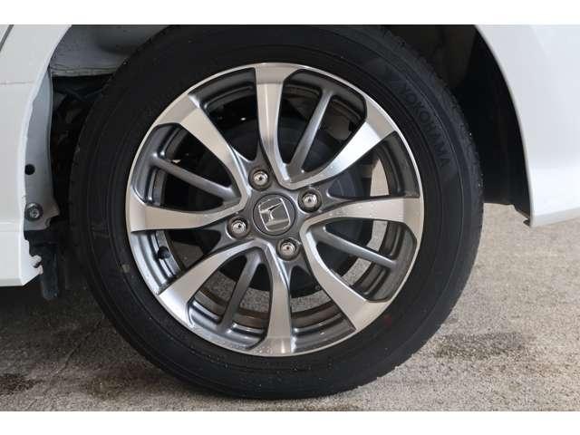 N-BOXカスタム L メモリーナビ・フルセグTV・バックカメラ 両席電動スライドドア Pソナー アルミ サイドエアバッグ ナビTV Aストップ シートヒータ ベンチシート 点検記録簿 キーフリーシステム LEDライト AC(13枚目)