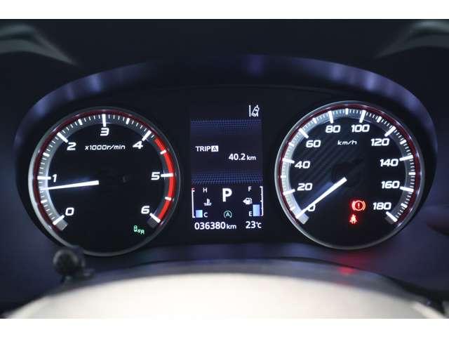 デリカD:5 G パワーパッケージ 10.1型ナビ・フルセグTV・全周囲カメラ パワートランク アラウンドビュー エコモード パワーシート ヒーター クルコン オートエアコン 4WD 3列シート キーレスエントリー ナビTV インテリキ(20枚目)