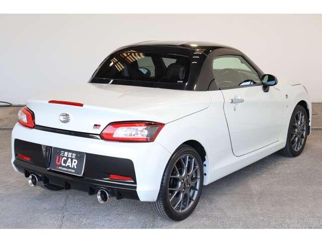 コペン ＧＲ　スポーツ　メモリーナビ・フルセグＴＶ・バックカメラ　スマートキープッシュスタート　盗難防止装置　Ａストップ　ＡＡＣ　シ－トヒ－タ－　地デジフルセグ　横滑り防止機能　メモリーナビゲーション　パワーウィンドー（2枚目）