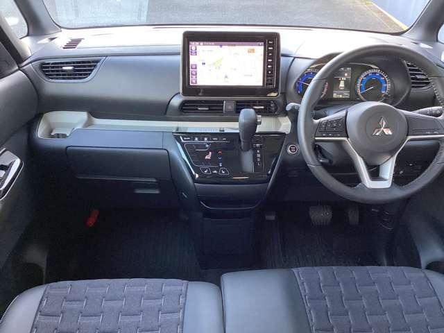 デリカミニ Ｇ　９型ナビ・フルセグＴＶ・バックカメラ　ｅ－Ａｓｓｉｓｔ　キーレス　禁煙　シートヒーター　バックモニター　スマートキー　カーテンエアバッグ　フルオートエアコン　盗難防止　ＡＢＳ　ベンチシート　横滑り防止（3枚目）