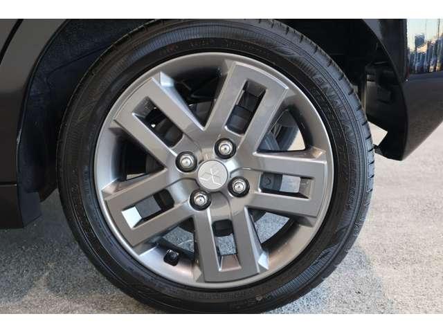 デリカミニ Ｔ　プレミアム　９型ナビ・フルセグＴＶ・全周囲カメラ　フルセグＴＶ　ＬＥＤランプ　クルコン　キーレスエントリー　ＡＢＳ　禁煙　エアバッグ　パワステ　ベンチシート　オートエアコン　ターボ車　フロントカメラ　バックカメラ（13枚目）