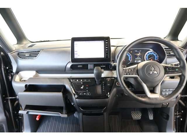 デリカミニ Ｔ　プレミアム　９型ナビ・フルセグＴＶ・全周囲カメラ　衝突軽減装置　ターボエンジン　禁煙　ワンオーナー車　記録簿付　ナビＴＶ　寒冷地　パワステ　フルタイム４ＷＤ　エアバッグ　ＬＥＤヘッド　ＥＳＣ　サイドカメラ　ＥＴＣ（3枚目）