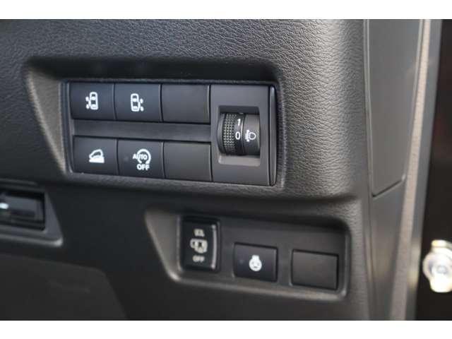 デリカミニ Ｔ　プレミアム　９型ナビ・フルセグＴＶ・全周囲カメラ　衝突軽減装置　ターボエンジン　禁煙　ワンオーナー車　記録簿付　ナビＴＶ　寒冷地　パワステ　フルタイム４ＷＤ　エアバッグ　ＬＥＤヘッド　ＥＳＣ　サイドカメラ　ＥＴＣ（11枚目）