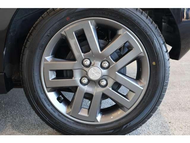 デリカミニ Ｔ　プレミアム　９型ナビ・フルセグＴＶ・全周囲カメラ　衝突軽減装置　ターボエンジン　禁煙　ワンオーナー車　記録簿付　ナビＴＶ　寒冷地　パワステ　フルタイム４ＷＤ　エアバッグ　ＬＥＤヘッド　ＥＳＣ　サイドカメラ　ＥＴＣ（13枚目）