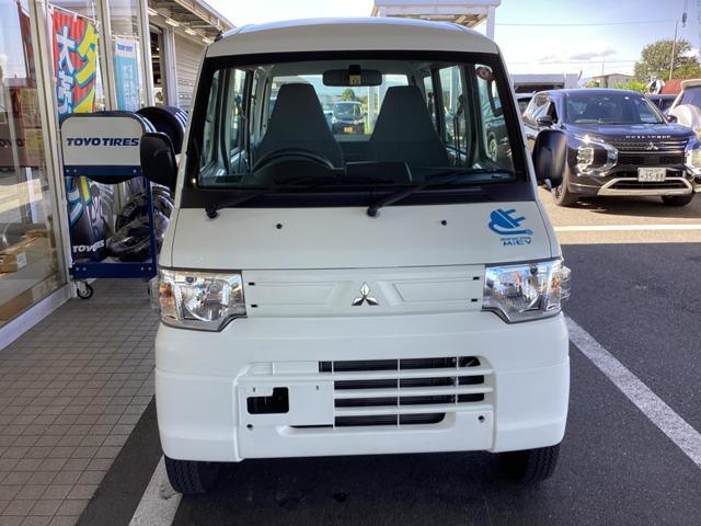 ミニキャブ・ミーブ ＣＤ　１６．０ｋｗｈ　４シーター　シートヒーター・パワステ　両側スライド　ワンオーナー車　禁煙　パワーステアリング　シートヒーター　横滑り防止　寒冷地仕様　エアコン　助手席エアバッグ　ＡＢＳ　エアバック　前席パワーウインドウ（13枚目）