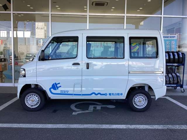 ミニキャブ・ミーブ ＣＤ　１６．０ｋｗｈ　４シーター　シートヒーター・パワステ　両側スライド　ワンオーナー車　禁煙　パワーステアリング　シートヒーター　横滑り防止　寒冷地仕様　エアコン　助手席エアバッグ　ＡＢＳ　エアバック　前席パワーウインドウ（15枚目）