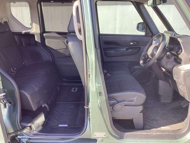 デリカミニ Ｔ　プレミアム　リミテッドエディション　メモリーナビ・フルセグＴＶ・全周囲カメラ　（3枚目）