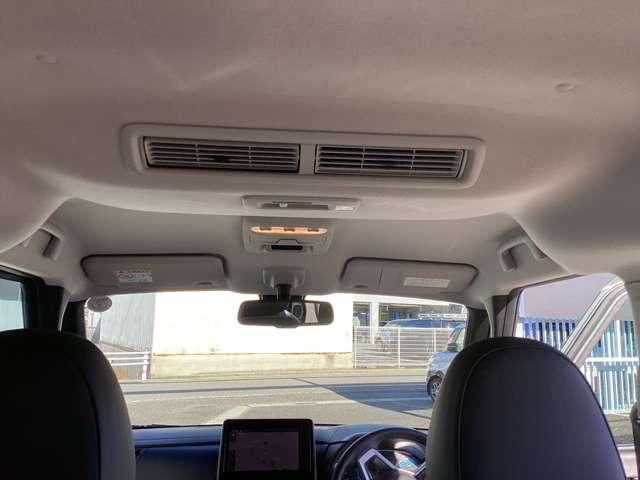 デリカミニ Ｔ　プレミアム　リミテッドエディション　メモリーナビ・フルセグＴＶ・全周囲カメラ　（8枚目）