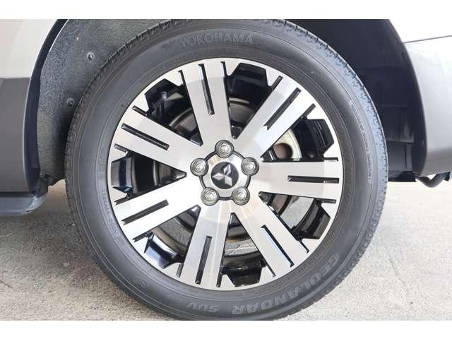 �{�f�B�f�U�C���Ƀ}�b�`���������A���~�z�C�[���B�������͑��������