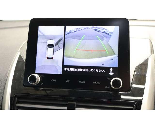 �}���`�A���E���h���j�^�[�i�S���̓J�����j�������^�ォ�猩���낵�Ă���悤�ȉf���Œ��Ԃ��T�|�[�g���܂���X�e�A�����O�K�C�h���C���\���@�\�t���I