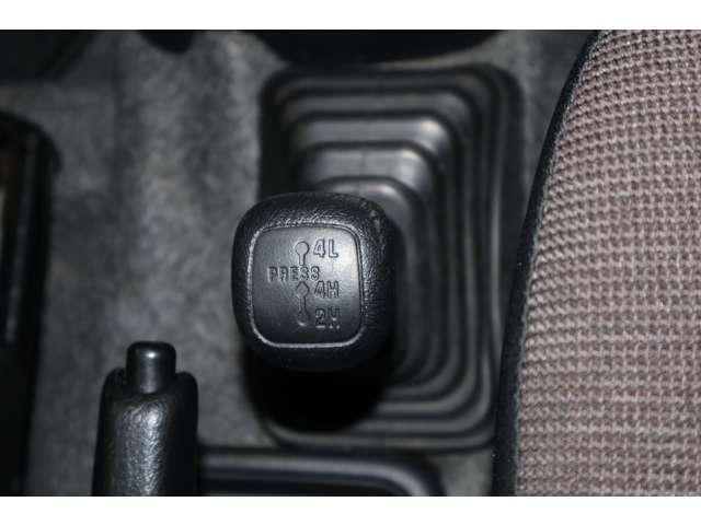 �Q�v�c�ƂS�v�c��؂�ւ��\�ł��B