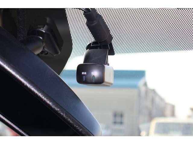 �h���C�u���R�[�_�[�𑕔��B����̃g���u����\�����ʎ��̂��N�������Ƃ��̎��̌����𖾂�A�X���[�X�Ȏ��̏������ɖ𗧂��܂��B