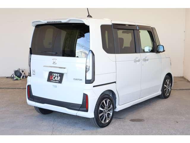 Ｎ－ＢＯＸカスタム ベースグレード　メモリーナビ・フルセグＴＶ・バックカメラ　Ｐソナー　ナビテレビ　ＥＴＣ装備　定期点検記録簿　地デジ対応　サイドエアバック　Ｓヒータ　スマートキー＆プッシュスタート　横滑り防止　ＬＥＤヘッド　メモリナビ（2枚目）