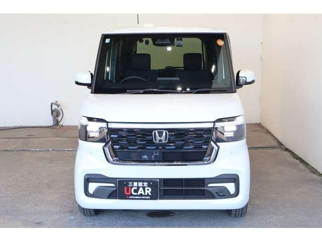 Ｎ－ＢＯＸカスタム ベースグレード　メモリーナビ・フルセグＴＶ・バックカメラ　Ｐソナー　ナビテレビ　ＥＴＣ装備　定期点検記録簿　地デジ対応　サイドエアバック　Ｓヒータ　スマートキー＆プッシュスタート　横滑り防止　ＬＥＤヘッド　メモリナビ（14枚目）