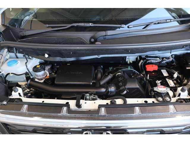 Ｎ－ＢＯＸカスタム ベースグレード　メモリーナビ・フルセグＴＶ・バックカメラ　Ｐソナー　ナビテレビ　ＥＴＣ装備　定期点検記録簿　地デジ対応　サイドエアバック　Ｓヒータ　スマートキー＆プッシュスタート　横滑り防止　ＬＥＤヘッド　メモリナビ（17枚目）