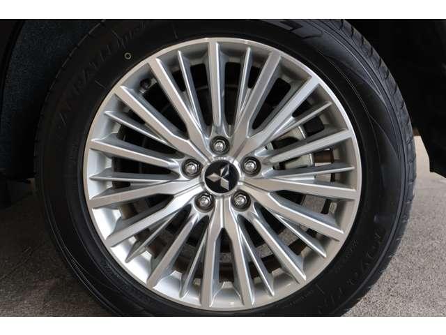 �{�f�B�f�U�C���Ƀ}�b�`���������A���~�z�C�[���B�������͑��������