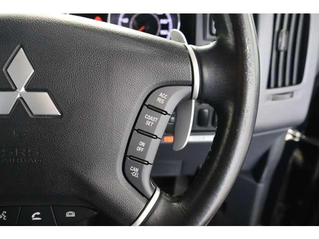 デリカＤ：５ ローデスト　Ｇ　プレミアム　メモリーナビ・フルセグＴＶ・バックカメラ　スマートキ　両側パワースライドドア　オートクルーズコントロール　アルミホイール　横滑り防止装置　３列シート　４ＷＤ　バックカメラ　ＥＴＣ　オートエアコン（11枚目）