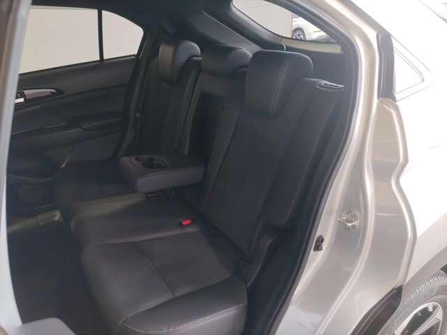 �Z�J���h�V�[�g�ɂ���Ƃ�̃X�y�[�X���m�ہ��Z���^�[�A�[�����X�g�ł���Ƀ����b�N�X�I