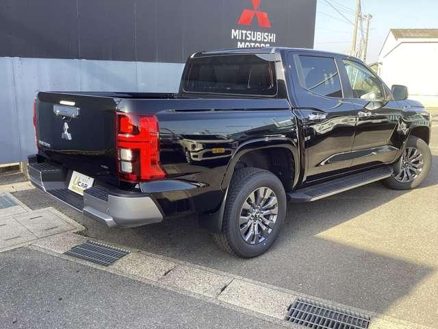 トライトン GLS メモリーナビ・フルセグTV・全周囲カメラ パーキングセンサー 衝突被害軽減 クルコン ナビ アイドリングストップ スマートキー 4WD ターボ シートヒーター(13枚目)