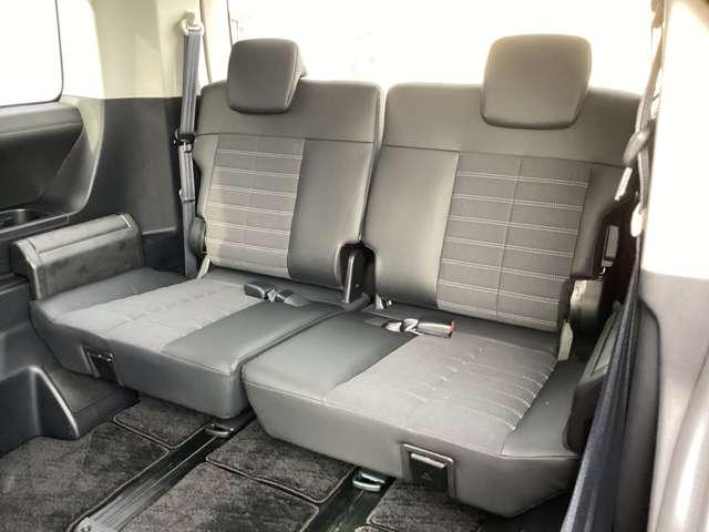 デリカＤ：５ シャモニー　メモリーナビ・フルセグＴＶ・全周囲カメラ　ナビ＆ＴＶ　Ａストップ　ターボ車　運転席シートヒーター　Ｆカメラ　ウォークスルー　電動リヤゲート　地デジ　インテリキー　キーフリー　３列シート　切替式４ＷＤ（6枚目）