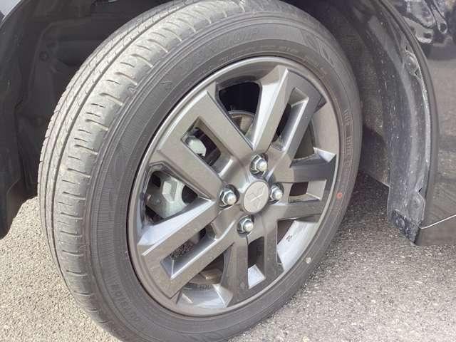 デリカミニ T プレミアム リミテッドエディション メモリーナビ・フルセグTV・全周囲カメラ アラウンドビューカメラ ベンチシート 前席シートヒーター 地デジTV 衝突軽減 LEDヘッドランプ アイドリングストップ スマートキー クリアランスソナー(13枚目)