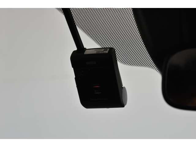 eKワゴン G ディスプレイオーディオ バックカメラ i-stop シートヒータ DVD インテリジェントキー オートエアコン フロントベンチシート 盗難防止システム パワーウインドウ パワーステアリング 寒冷地仕様(9枚目)