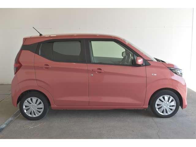 eKワゴン G ディスプレイオーディオ バックカメラ i-stop シートヒータ DVD インテリジェントキー オートエアコン フロントベンチシート 盗難防止システム パワーウインドウ パワーステアリング 寒冷地仕様(16枚目)